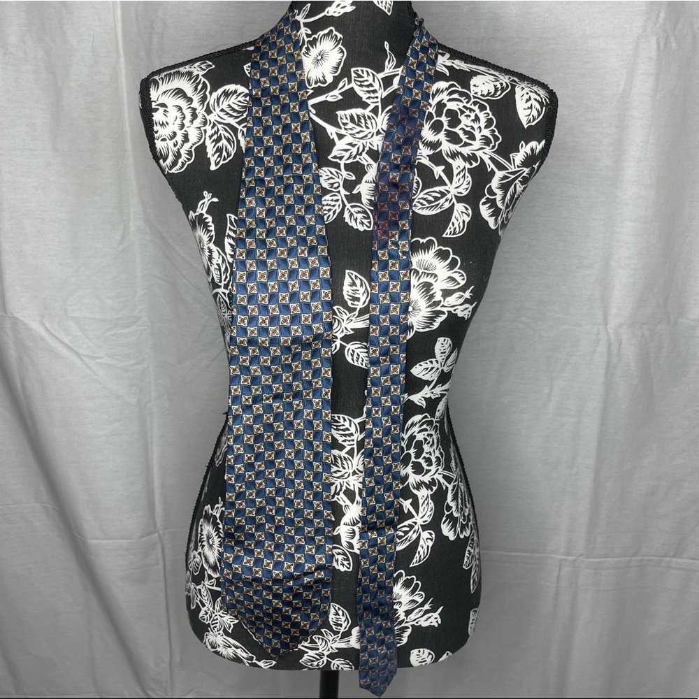 BARRINGTON Neck Tie